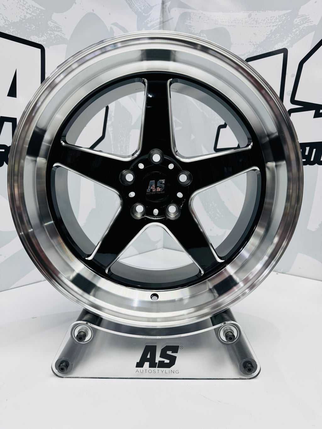 18” F99ZX307 5/114 BLACK with SILVER MILLING SILVER DISH