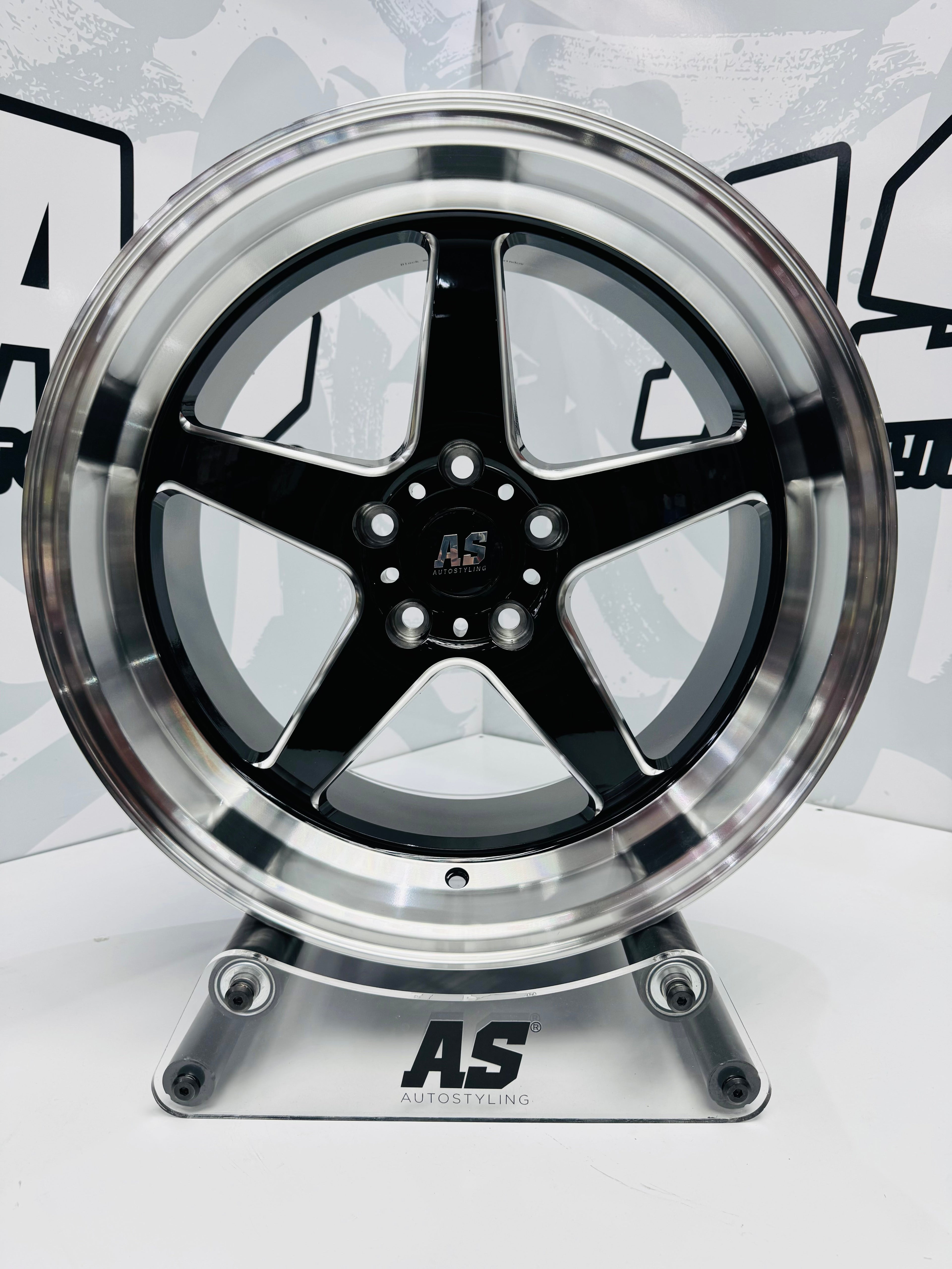 18” F99ZX307 5/114 BLACK with SILVER MILLING SILVER DISH