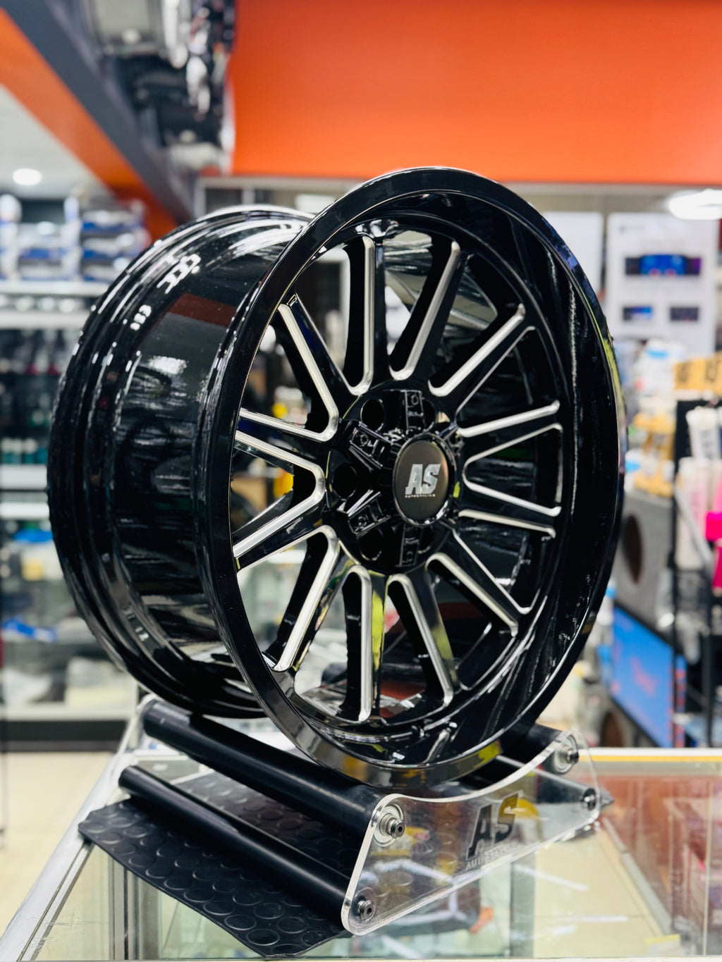 20” CONCAVO SERIES 320 GLOSS  BLACK BAKKIE RIMS 6/139 PCD