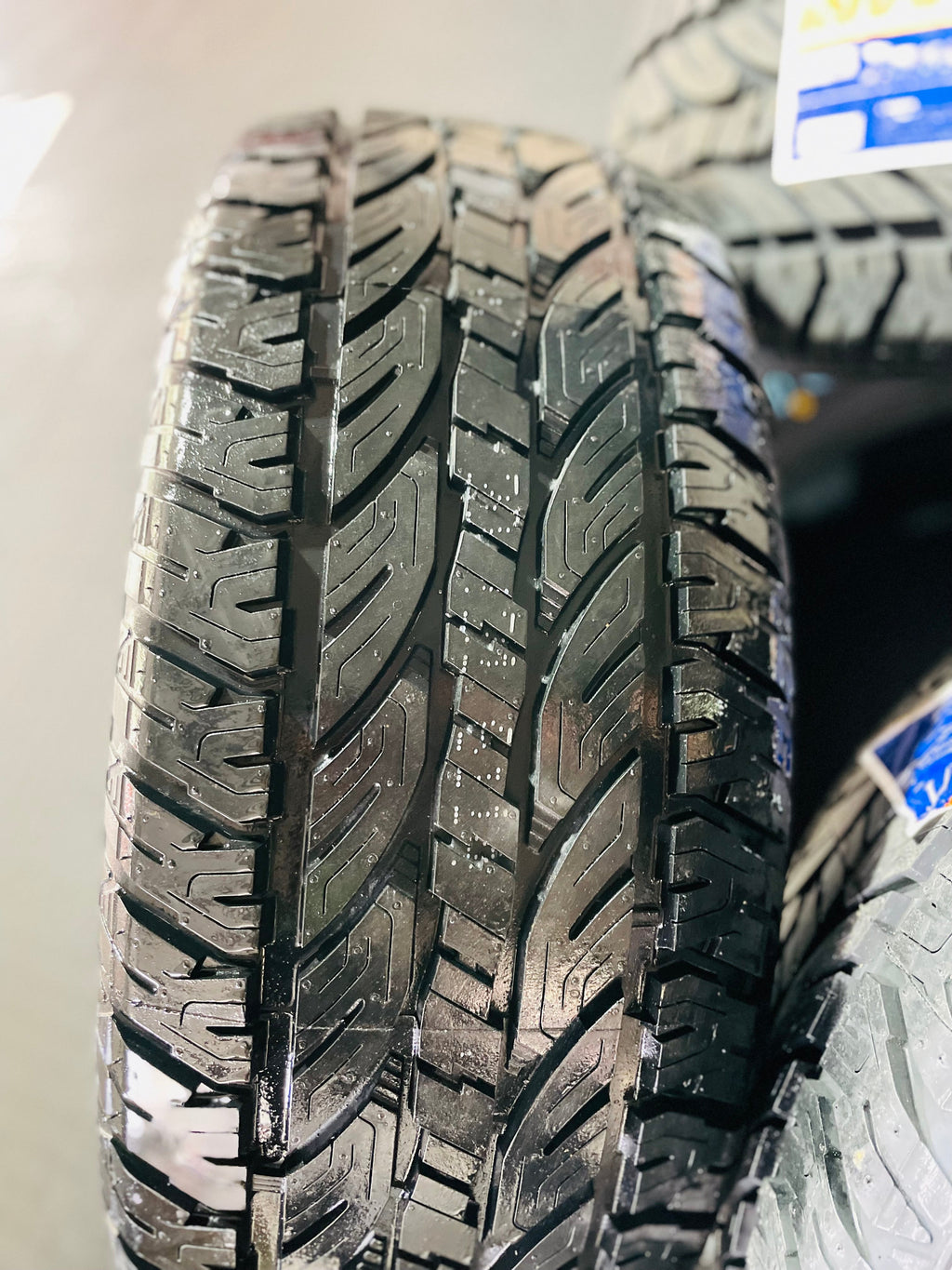 265/65/17  INVOVIC A/T TYRES