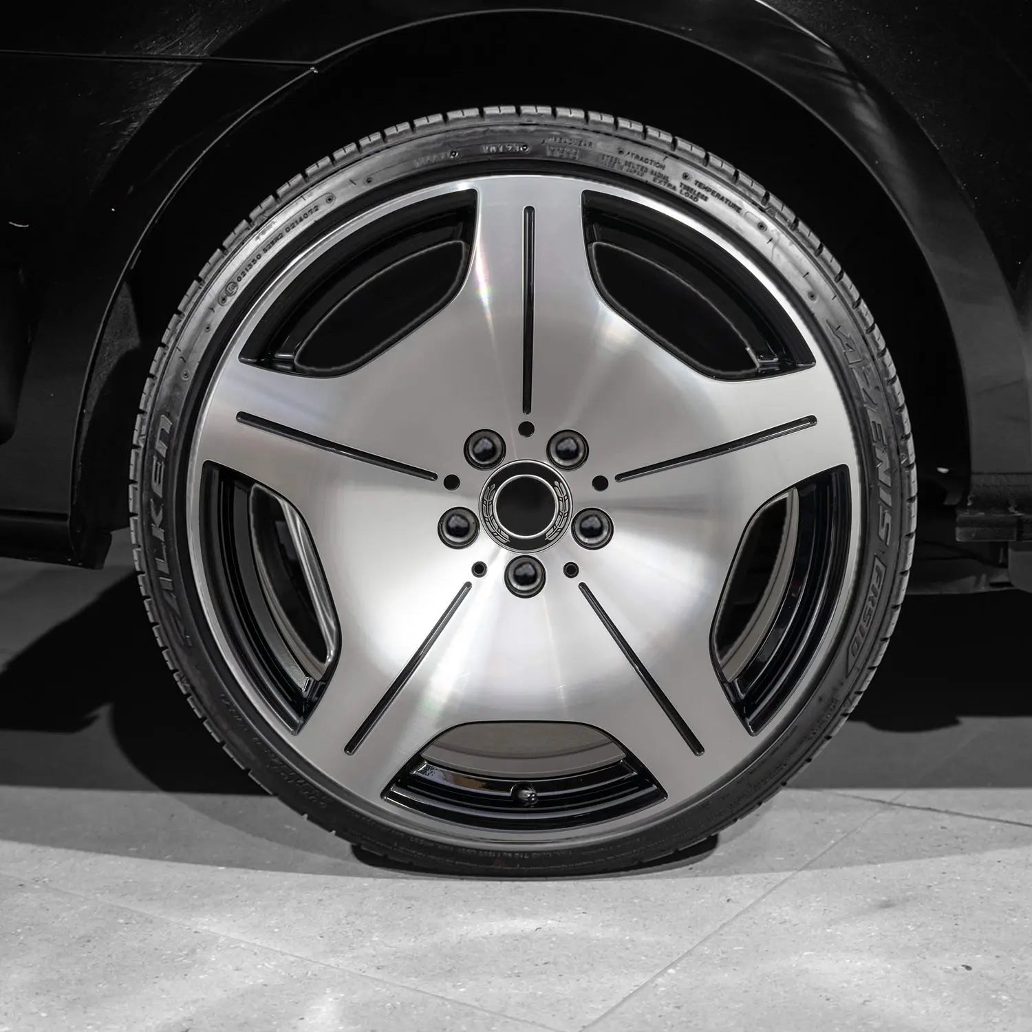 19 Inch Mag Wheel - MX3069NW Maybach Style Wheel - 5x112 PCD (Narrow & Wide)