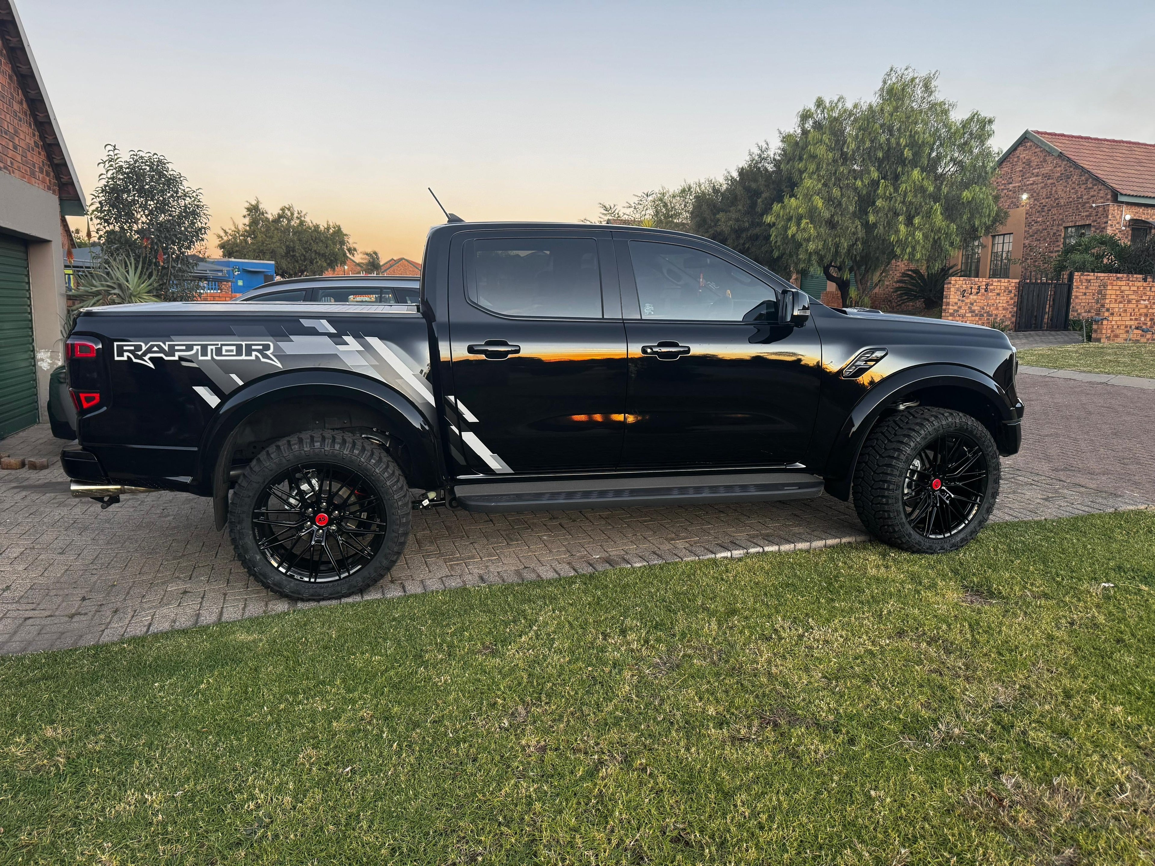 22”  AS-FORGED 81951 6/139 BAKKIE WHEELS GLOSS BLACK for next Gen Ranger & AMAROK only