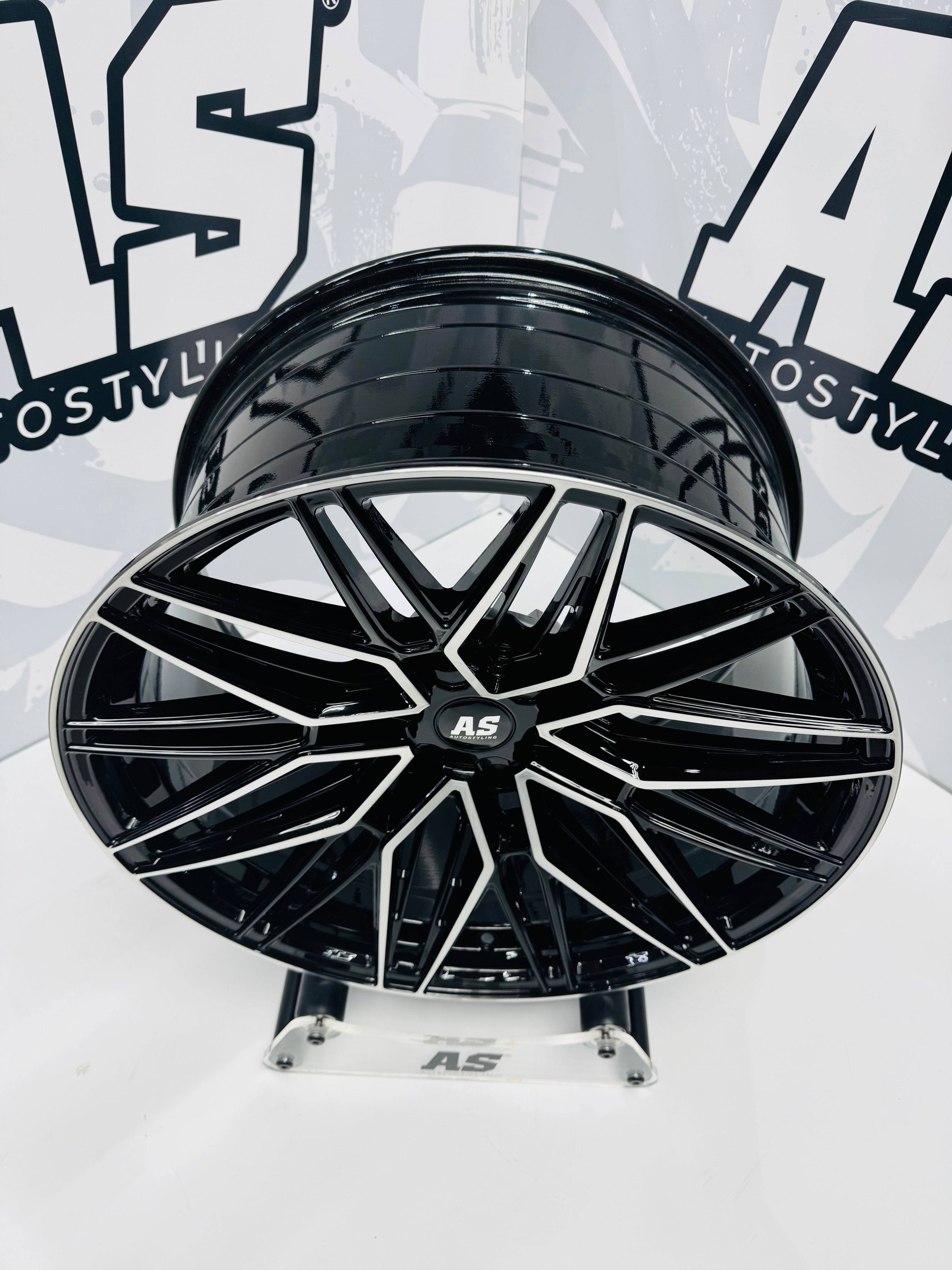 20” CONCAVO SERIES 876  BLACK MACHINE FACE   BAKKIE RIMS 6/139 PCD