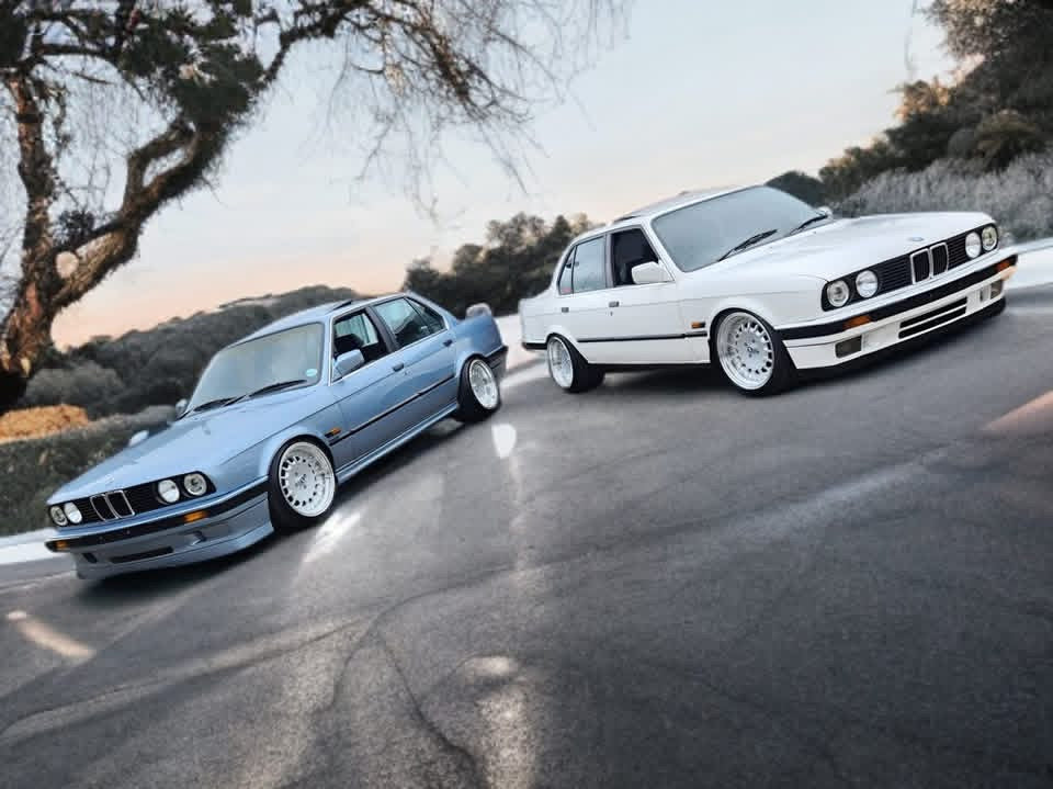 17” AS- E30 BOTTLE CAPS   8.5/10j 4/100  SILVER