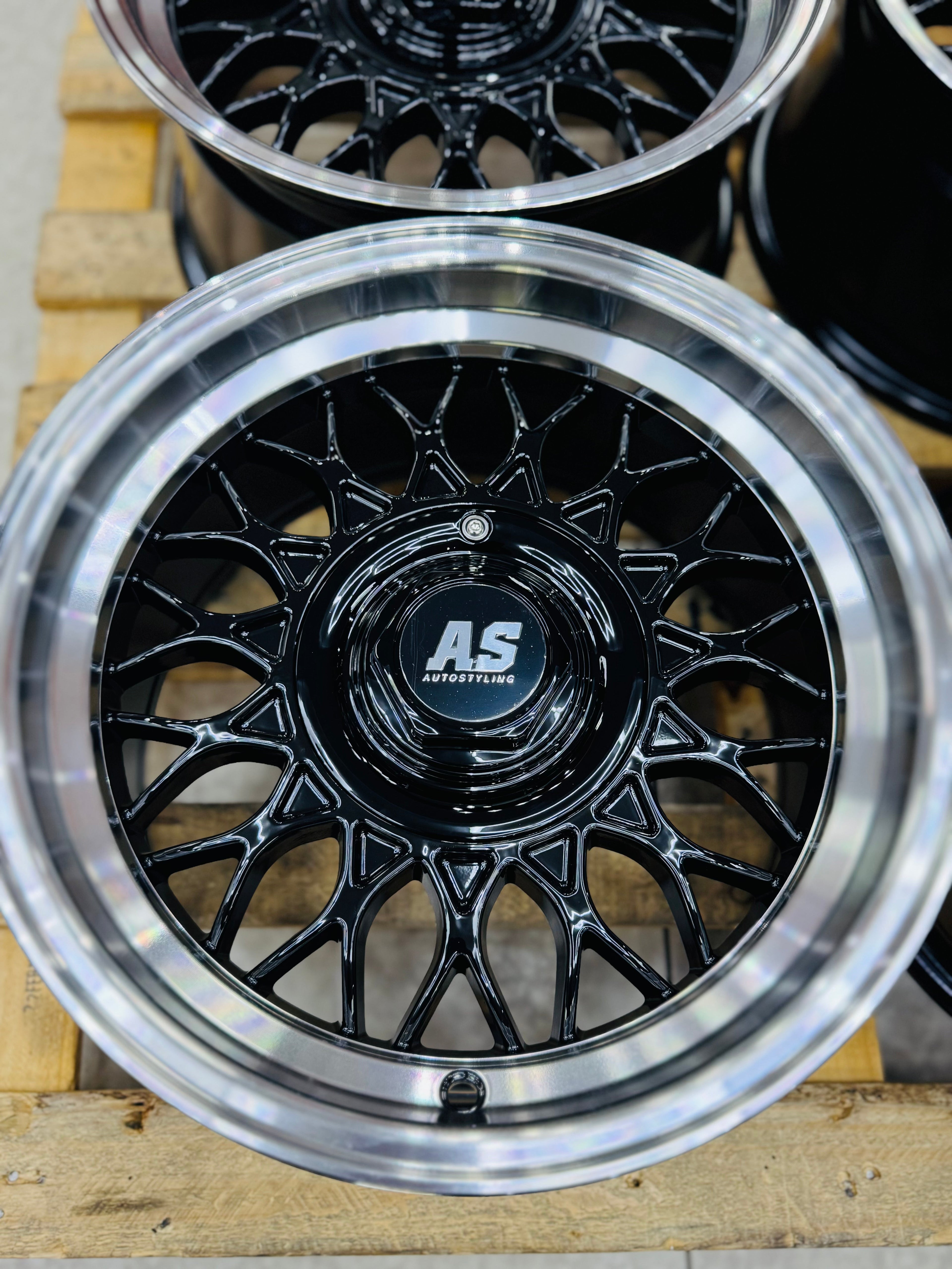 15” AS VR6  VURA BLACK   4/100 & 4/114
