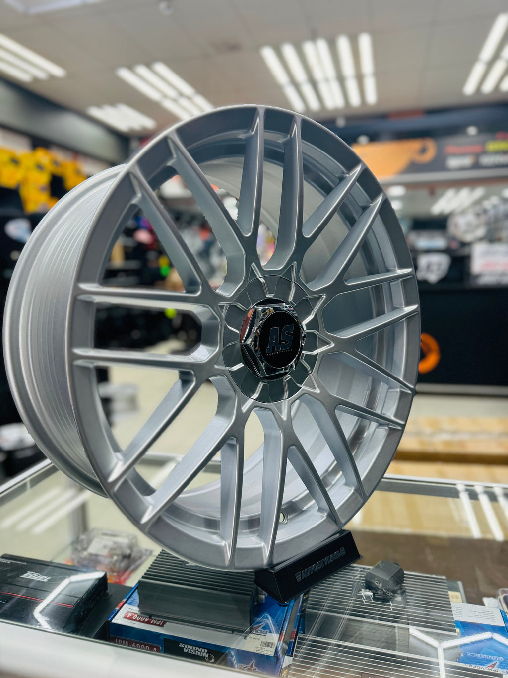 18” AS- RSE 5/100 5/114 SILVER