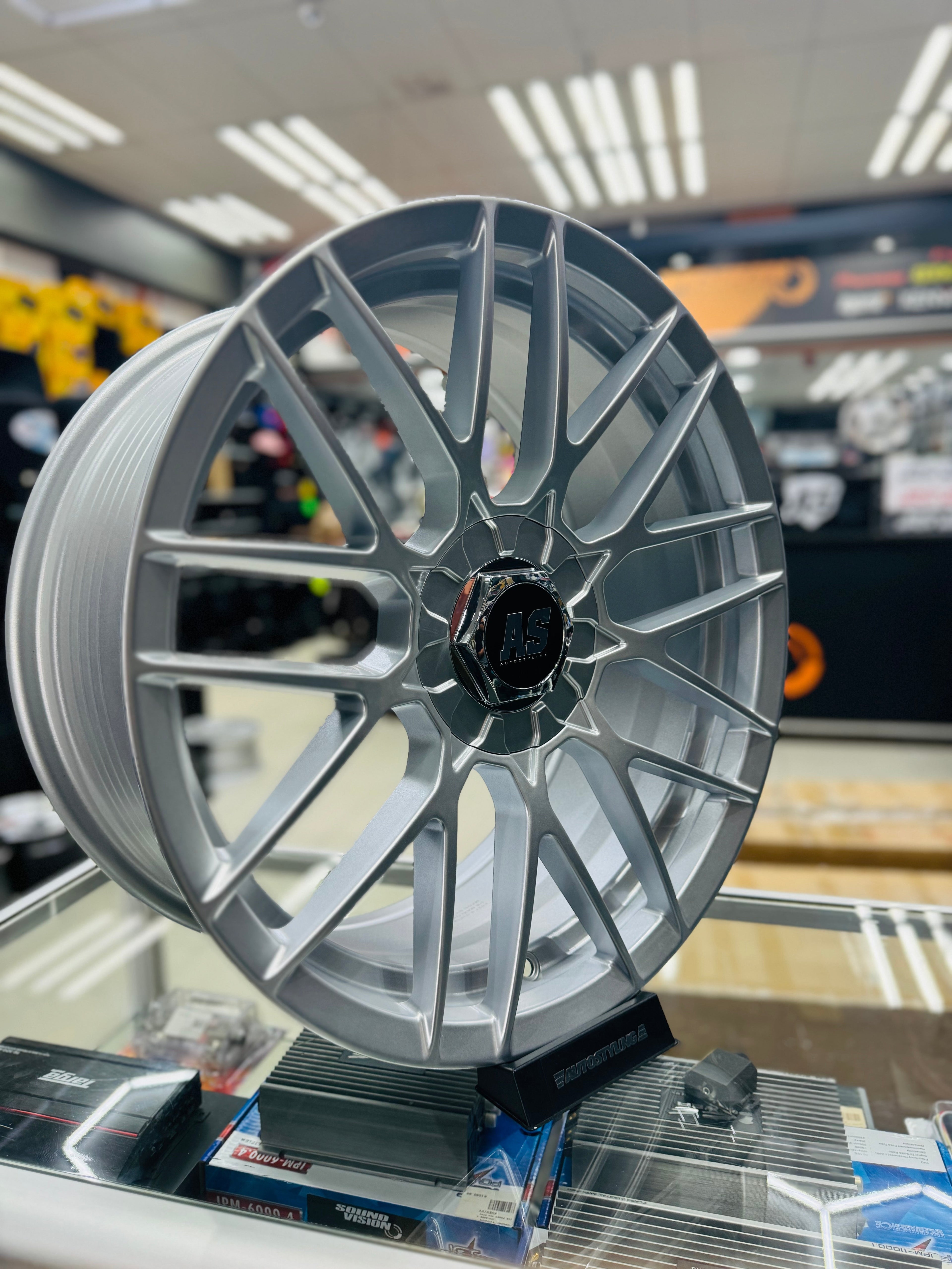 18” AS- RSE 5/100 5/114 SILVER