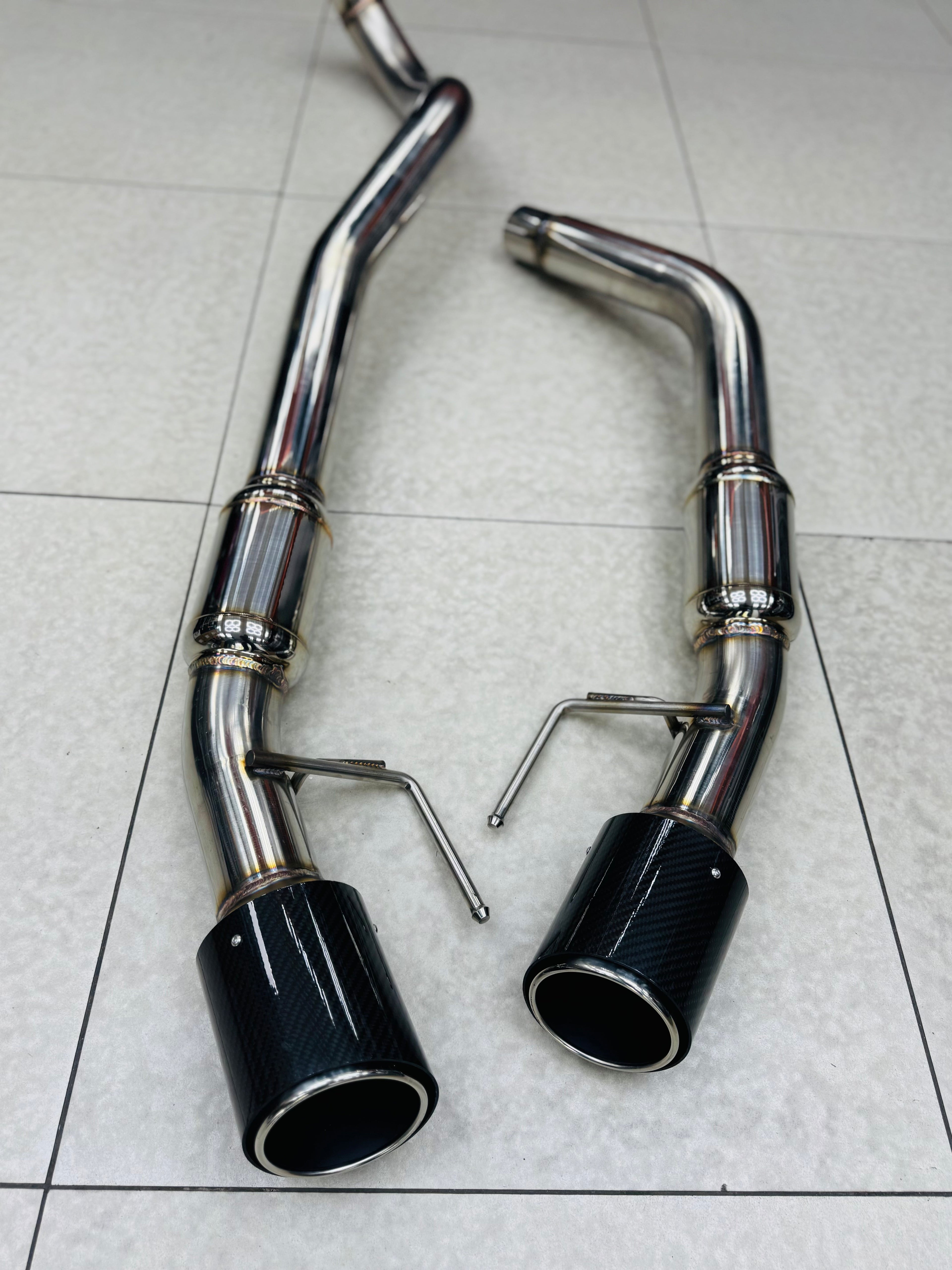 FORD RANGER T9 RAPTOR  EXHAUST SYSTEM CARBON TIPS