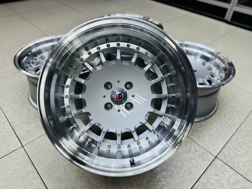 17” AS- E30 BOTTLE CAPS   8.5/10j 4/100  SILVER