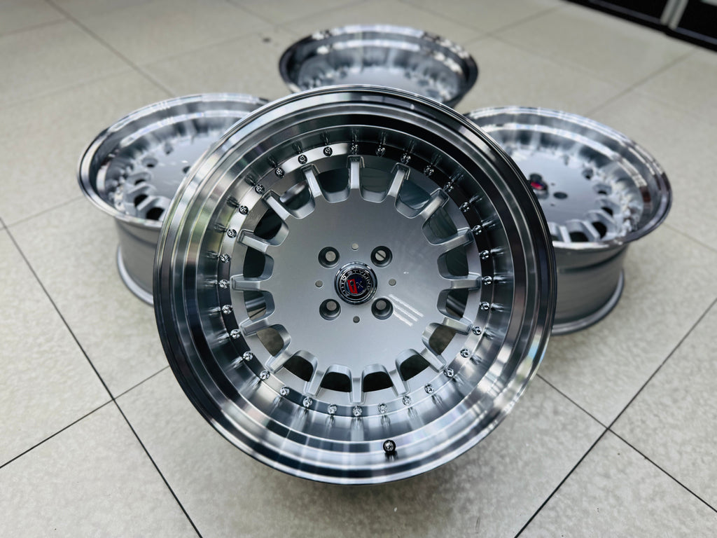 17” AS- E30 BOTTLE CAPS   8.5/10j 4/100  SILVER