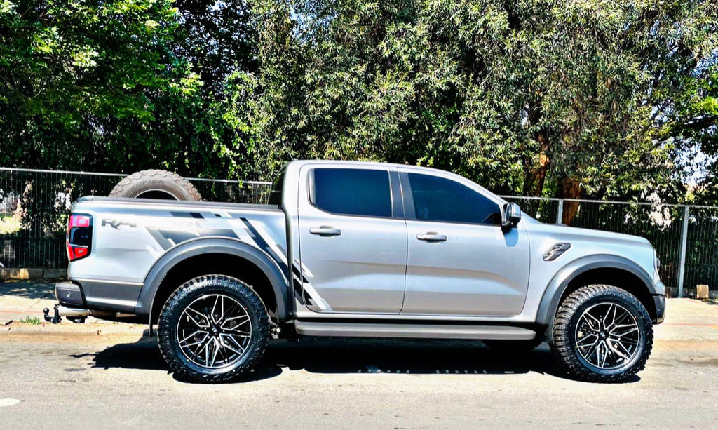 20” CONCAVO SERIES 876  BLACK MACHINE FACE   BAKKIE RIMS 6/139 PCD