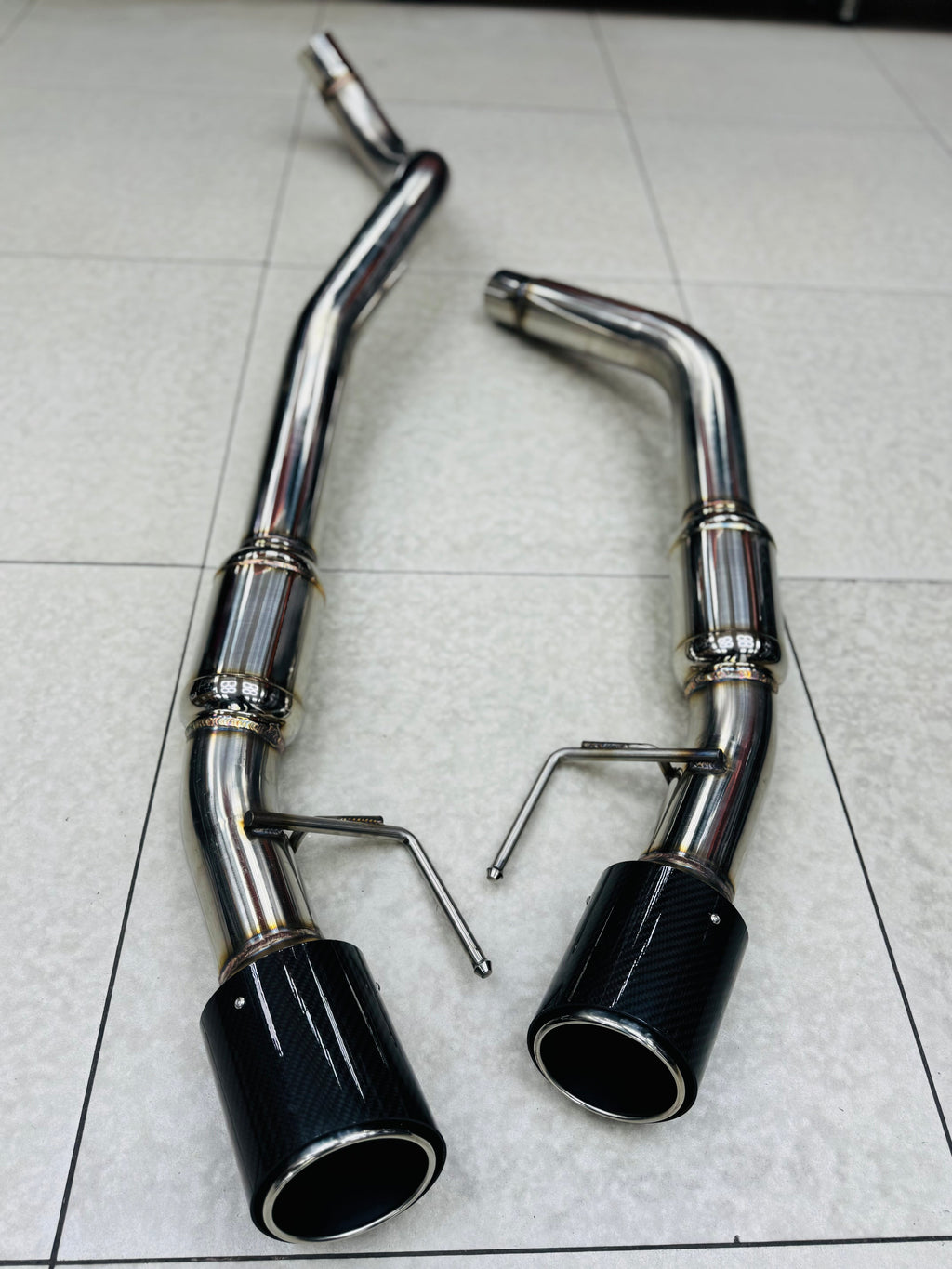 FORD RANGER T9 RAPTOR  EXHAUST SYSTEM CARBON TIPS