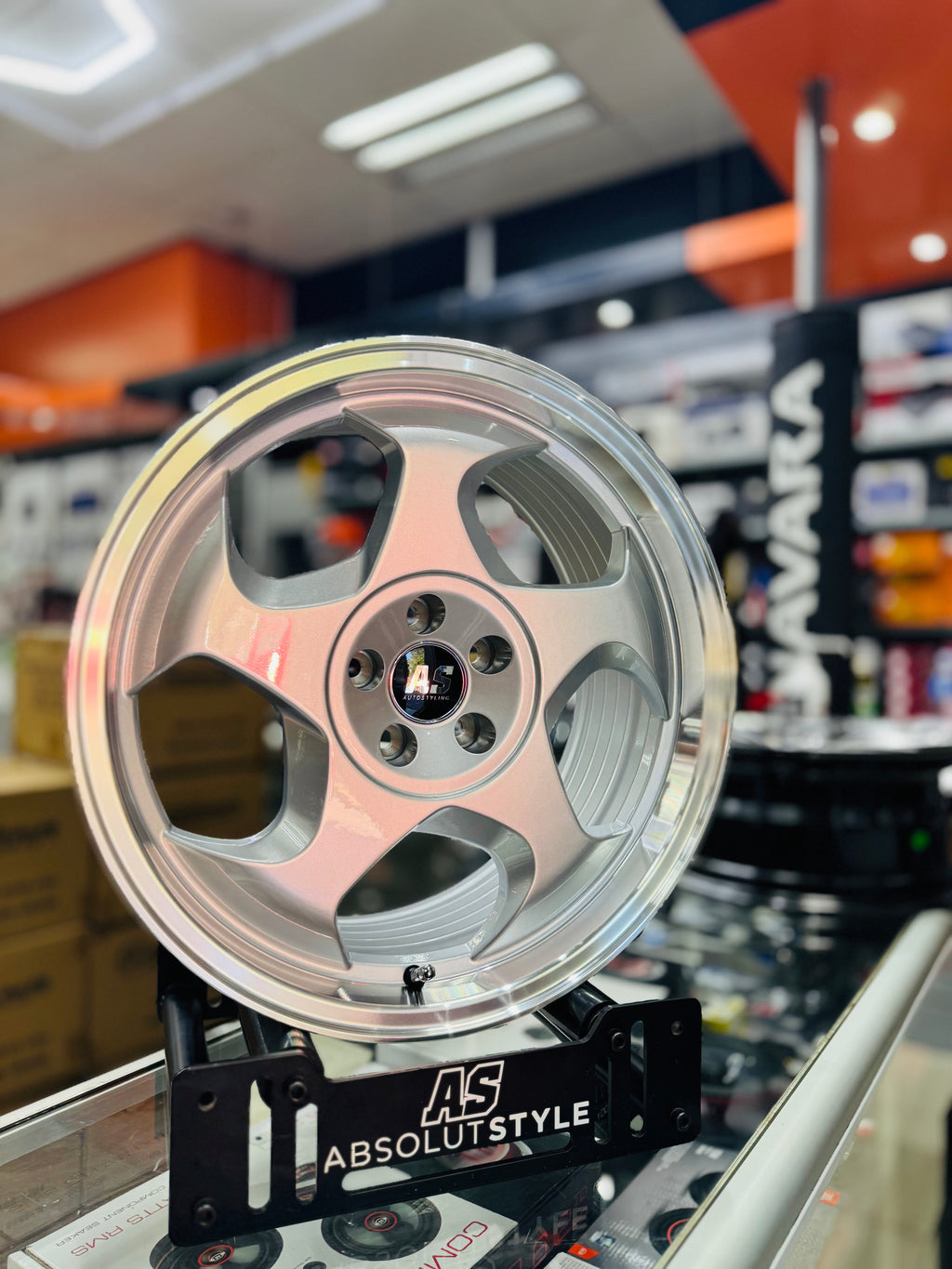 17” AS- THROWING STARS  5/100 SILVER RIMS