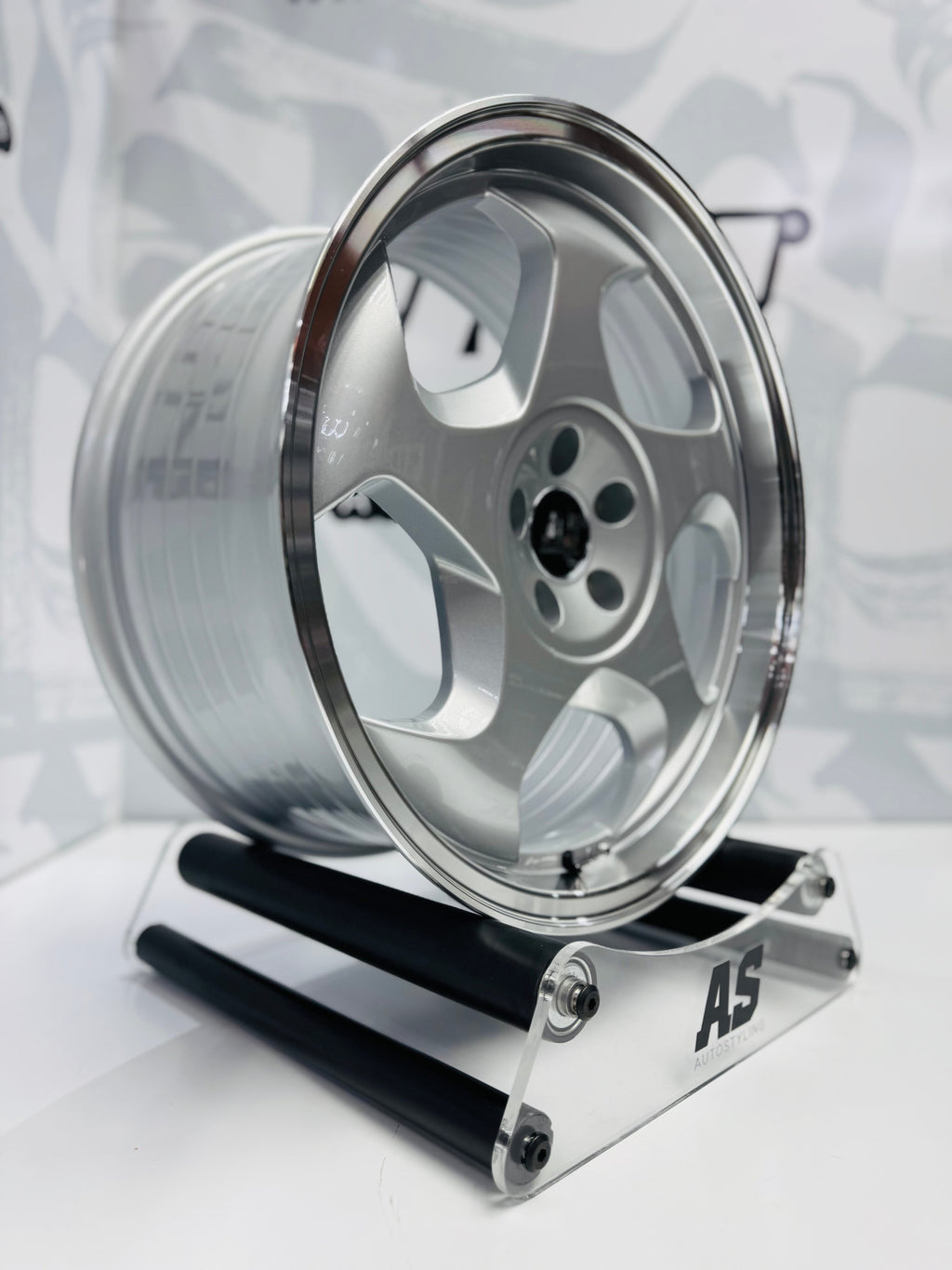 17” AS- THROWING STARS  5/100 SILVER RIMS