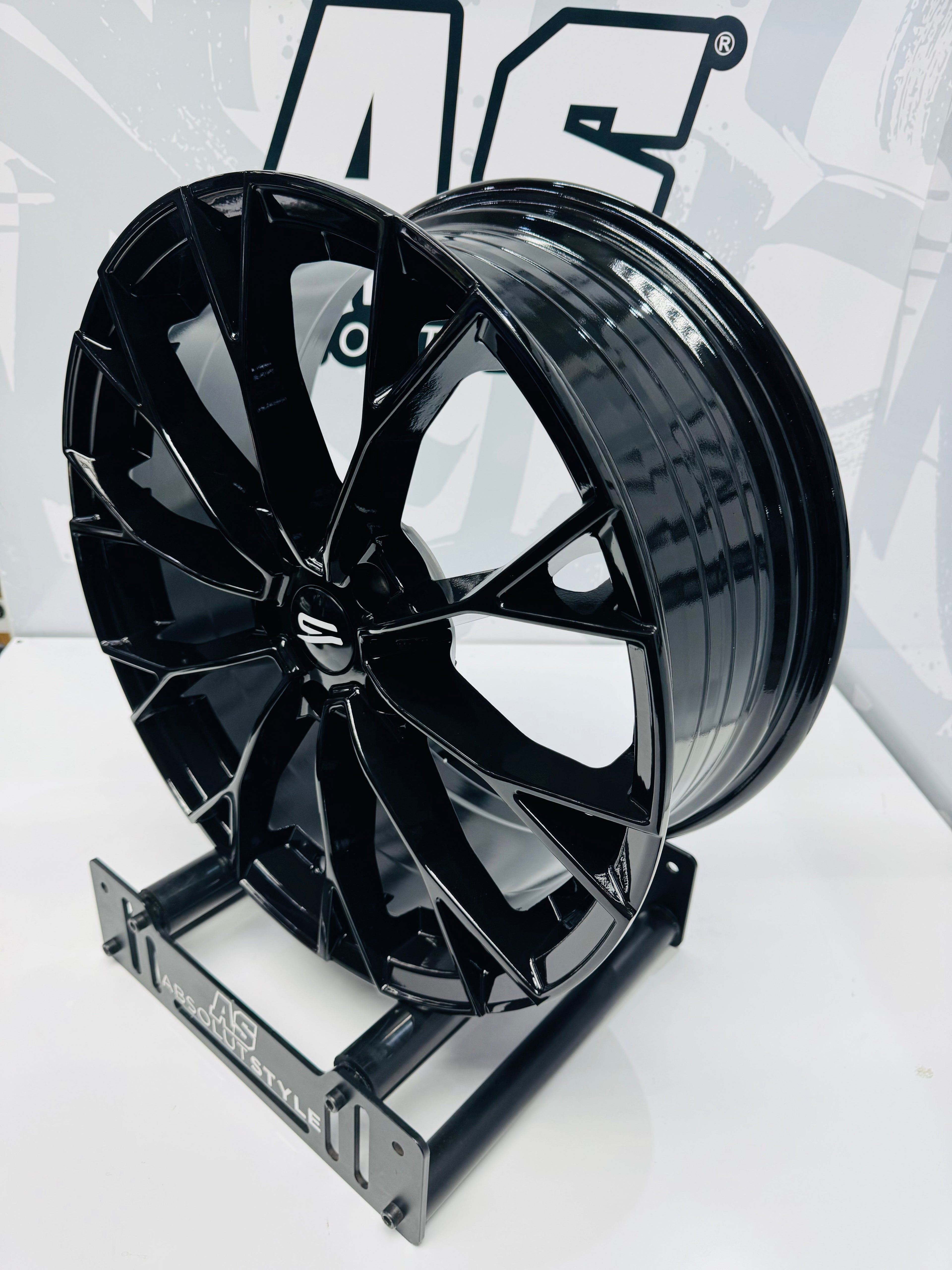 18” MK8.5GTI  5/112 GLOSS  BLACK