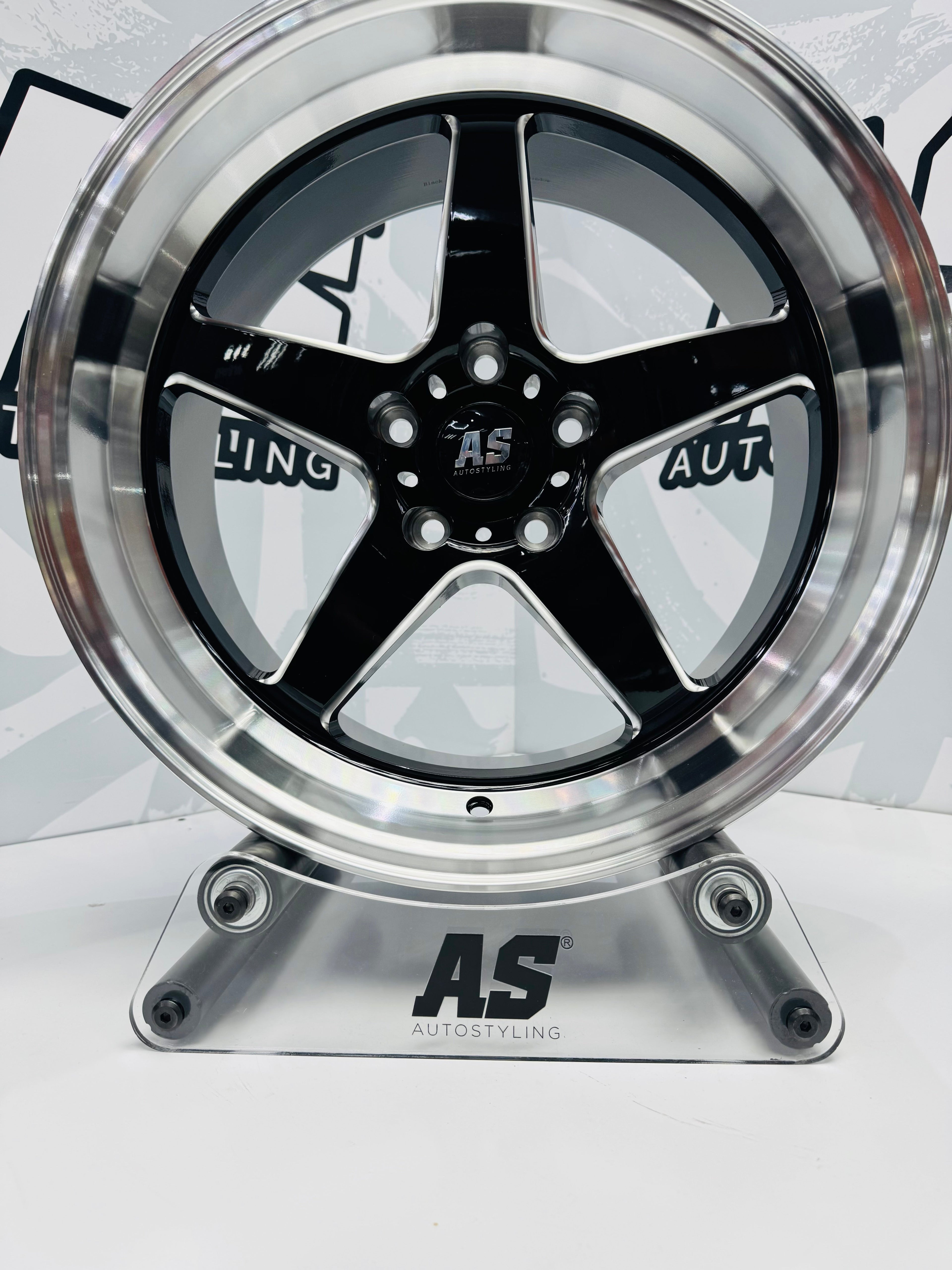 18” F99ZX307 5/114 BLACK with SILVER MILLING SILVER DISH