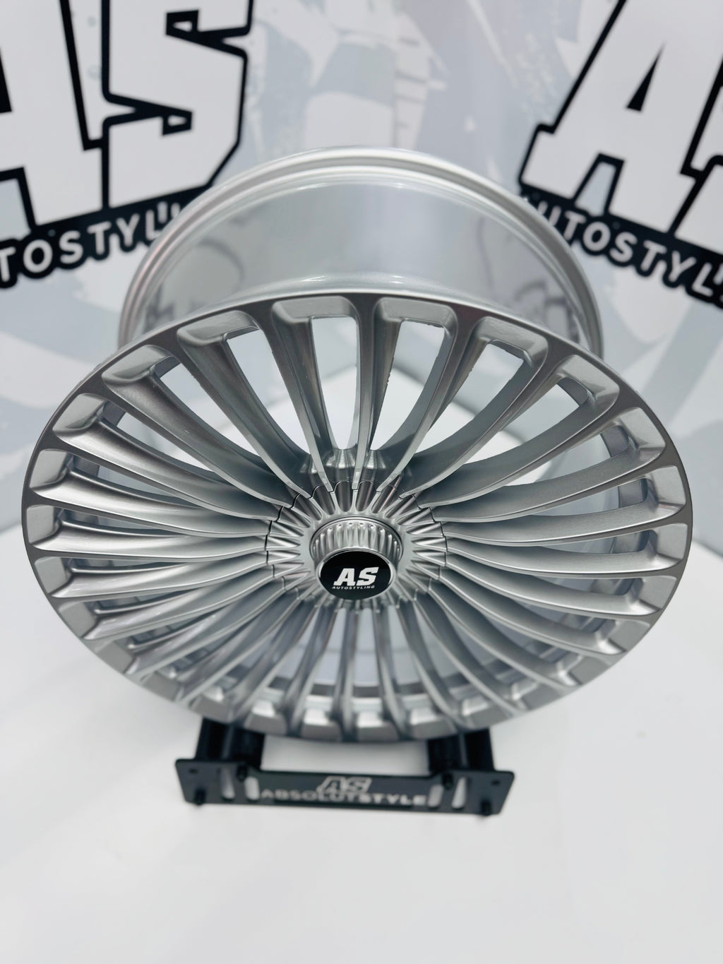 19” K328 MAYBAC 5/112 SILVER