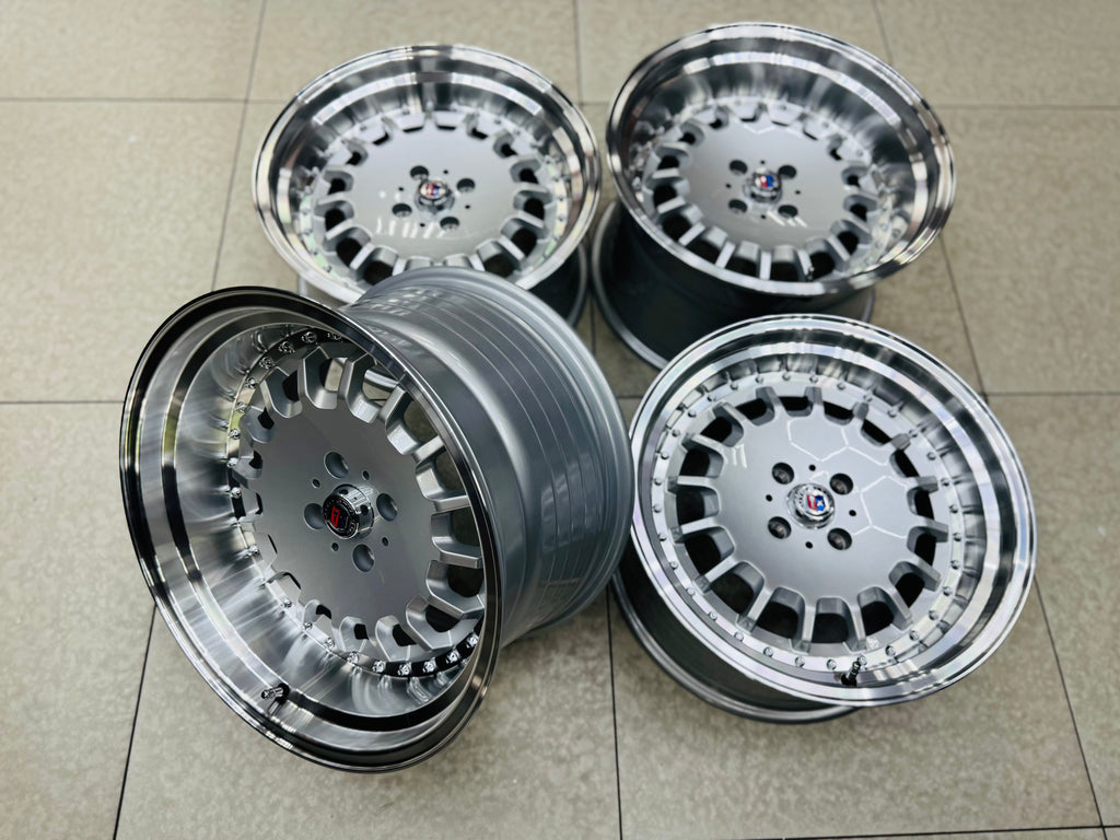 17” AS- E30 BOTTLE CAPS   8.5/10j 4/100  SILVER