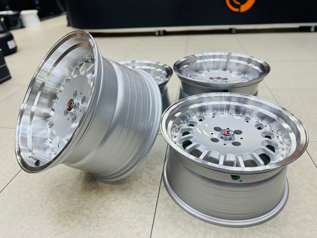 17” AS- E30 BOTTLE CAPS   8.5/10j 4/100  SILVER