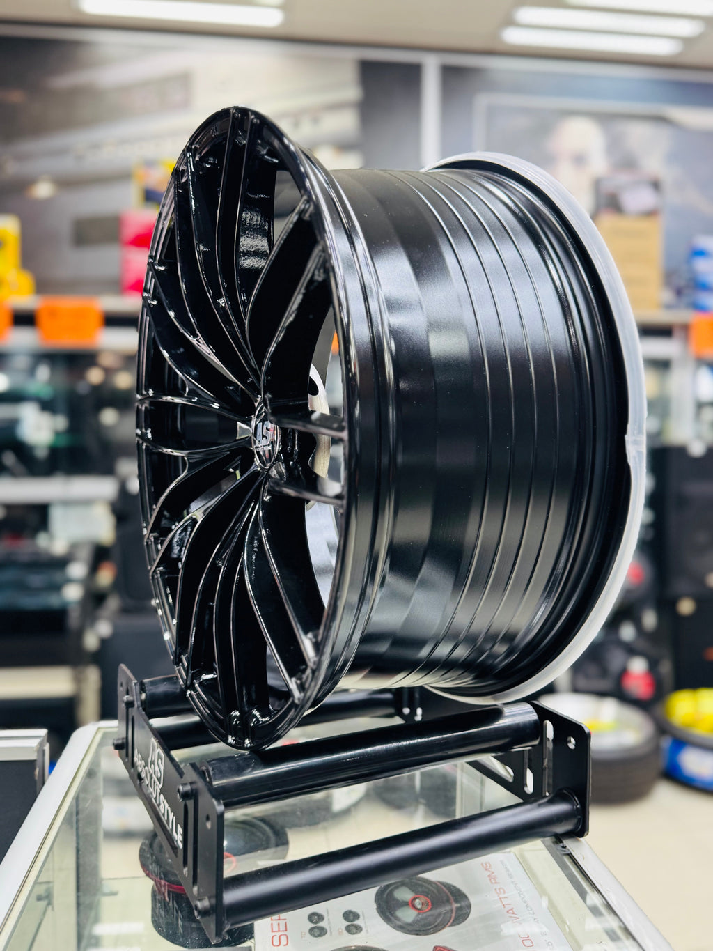 19” AS-K327 ( 5x112 ) gloss black