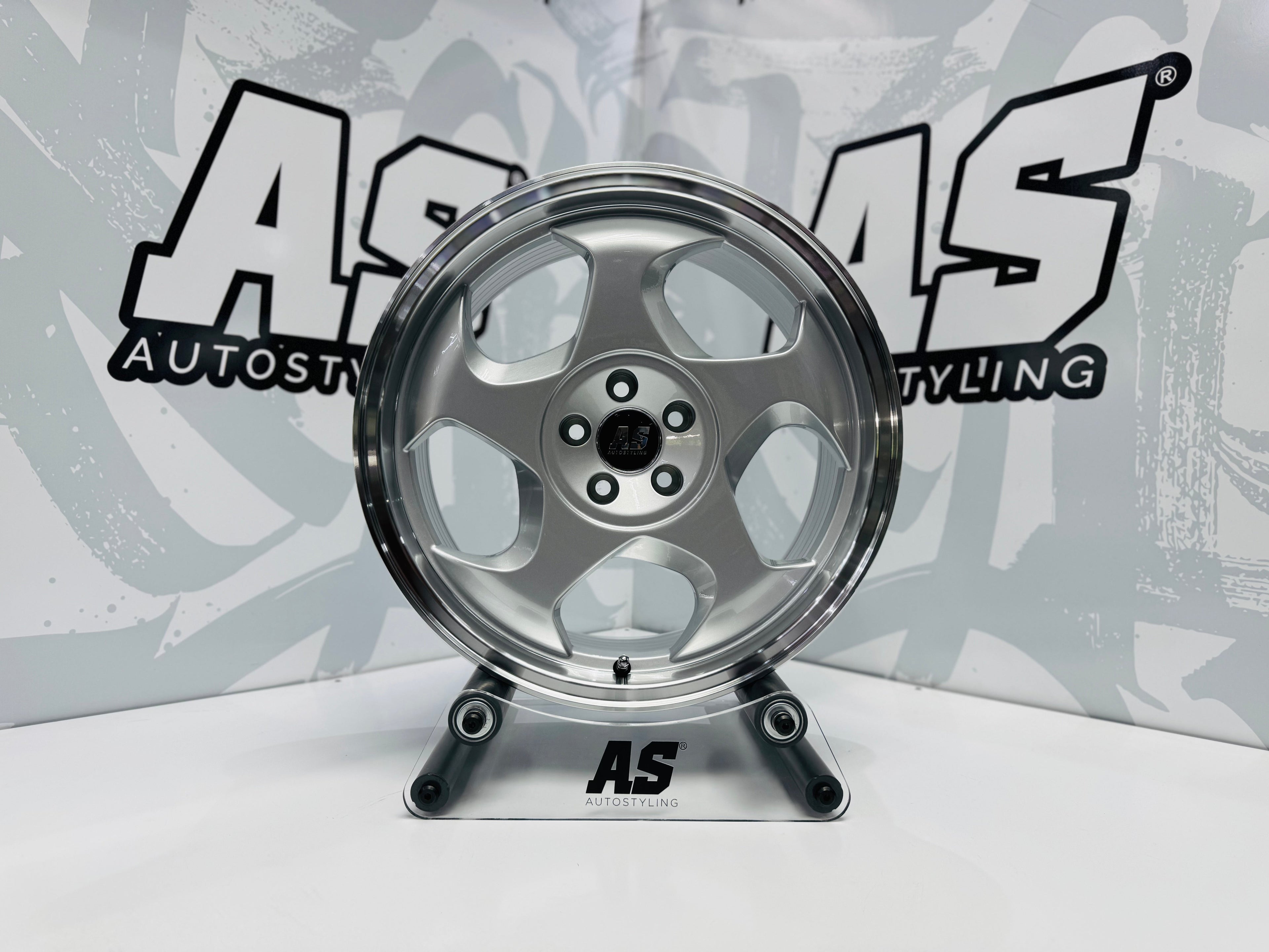 17” AS- THROWING STARS  5/100 SILVER RIMS