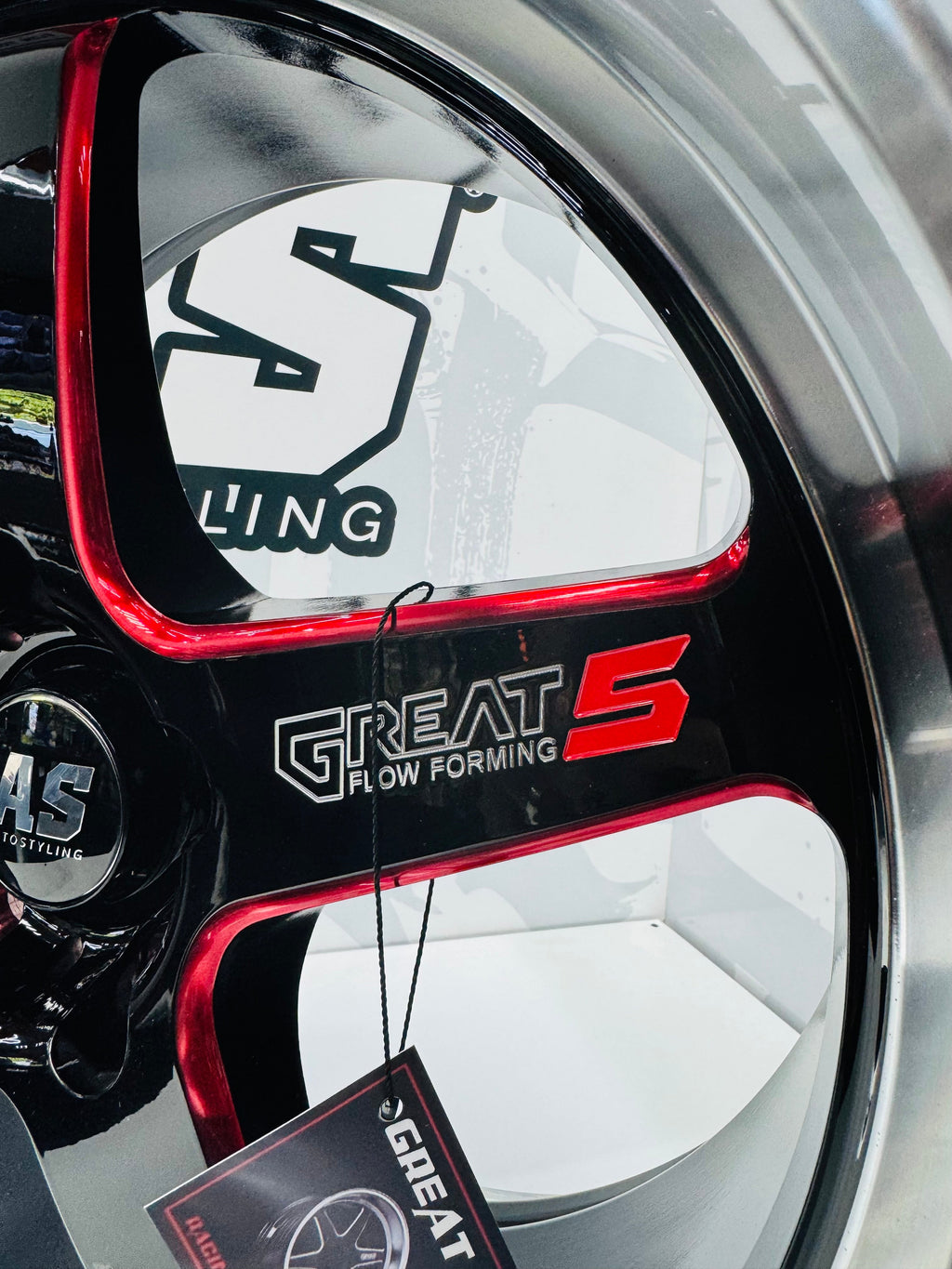 18” F99ZX307 5/114 BLACK with RED MILLING