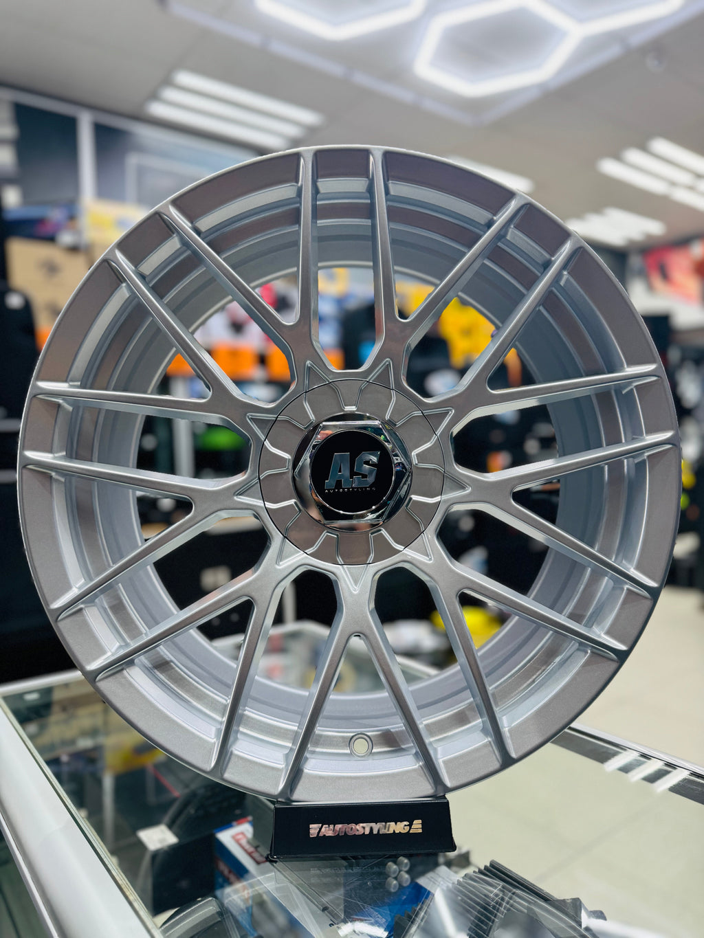 18” AS- RSE 5/100 5/114 SILVER