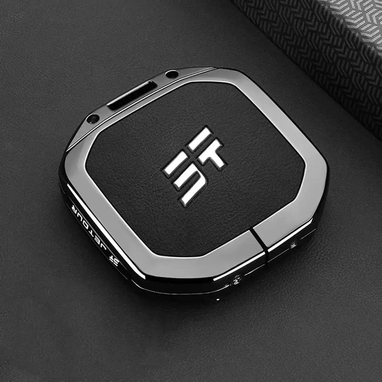 Jetour - Hard Shell Carbon-Look Metal Key Case Cover With Keyring