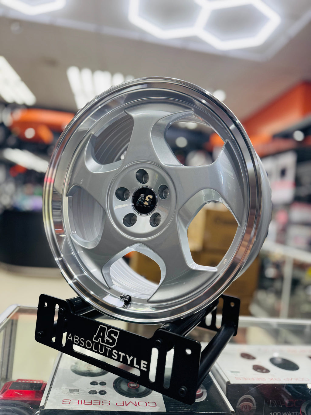 17” AS- THROWING STARS  5/100 SILVER RIMS