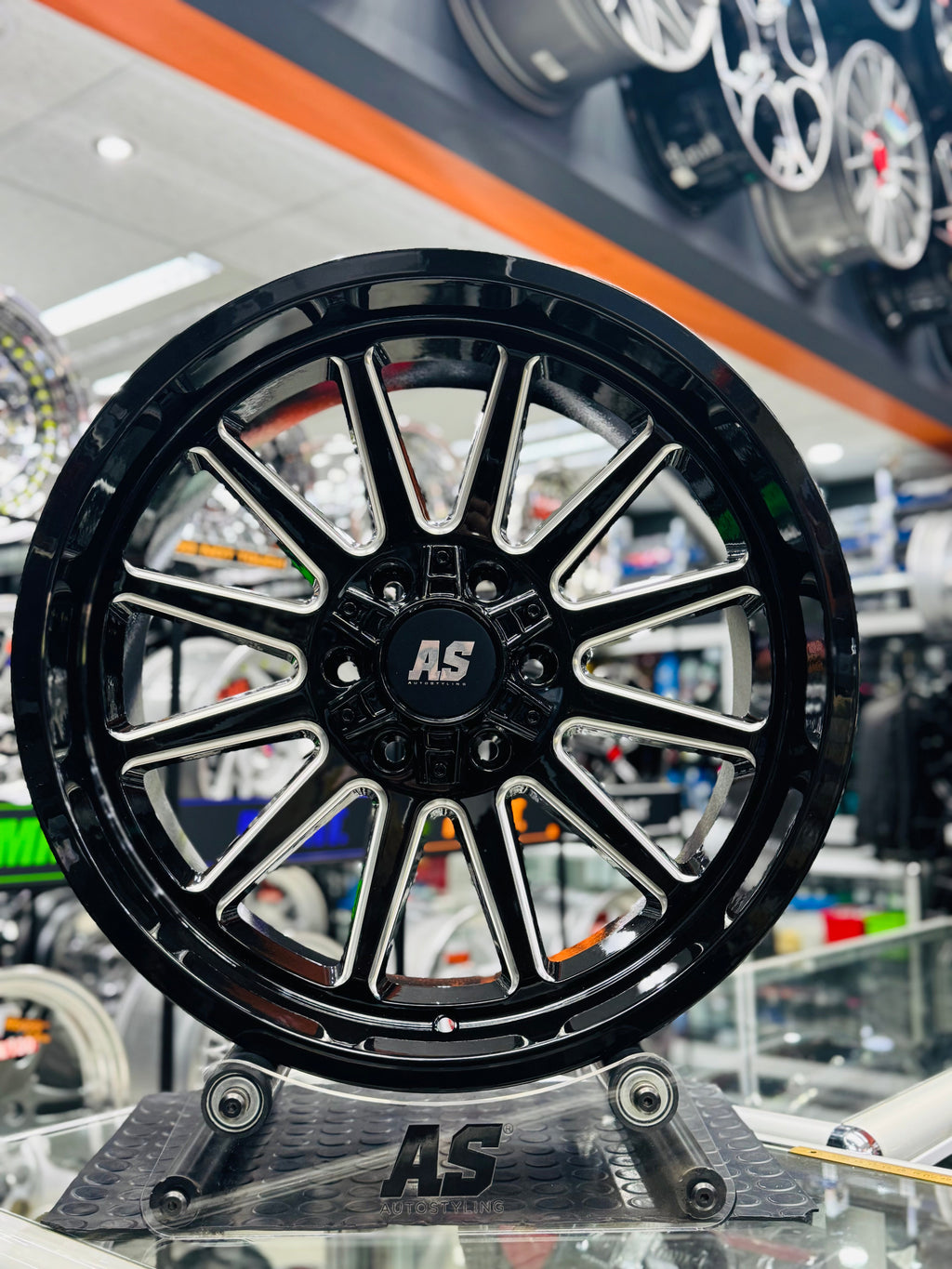 20” CONCAVO SERIES 320 GLOSS  BLACK BAKKIE RIMS 6/139 PCD