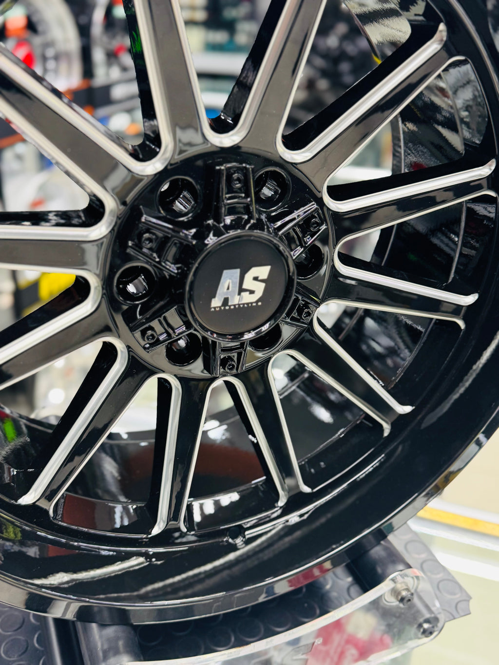 20” CONCAVO SERIES 320 GLOSS  BLACK BAKKIE RIMS 6/139 PCD