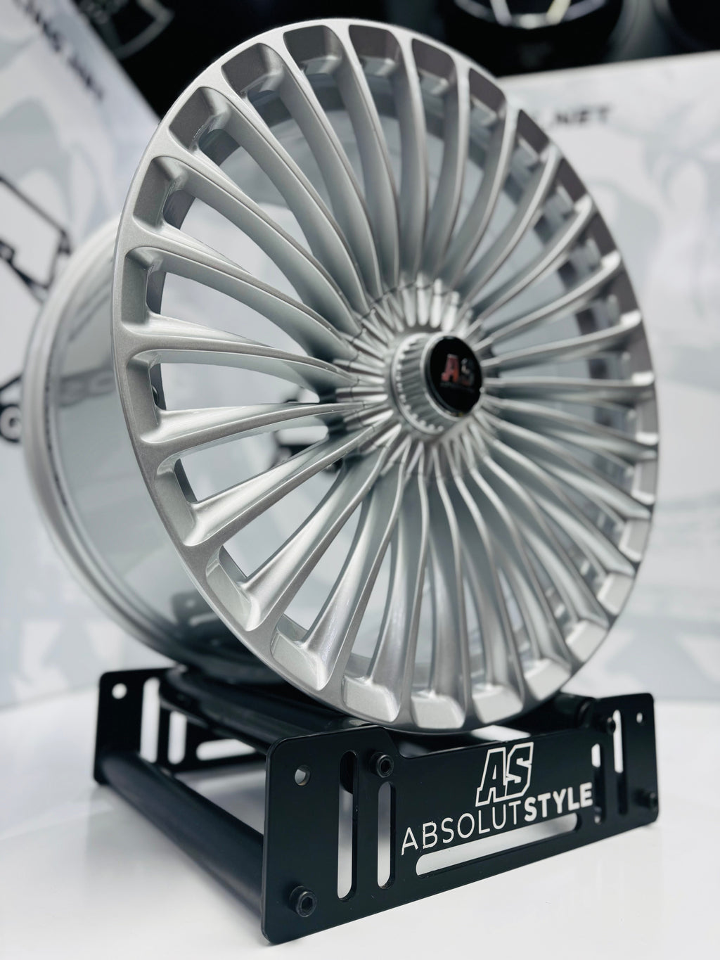 19” K328 MAYBAC 5/112 SILVER