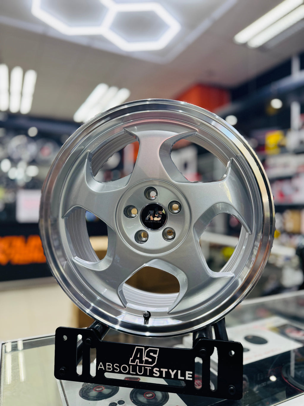17” AS- THROWING STARS  5/100 SILVER RIMS