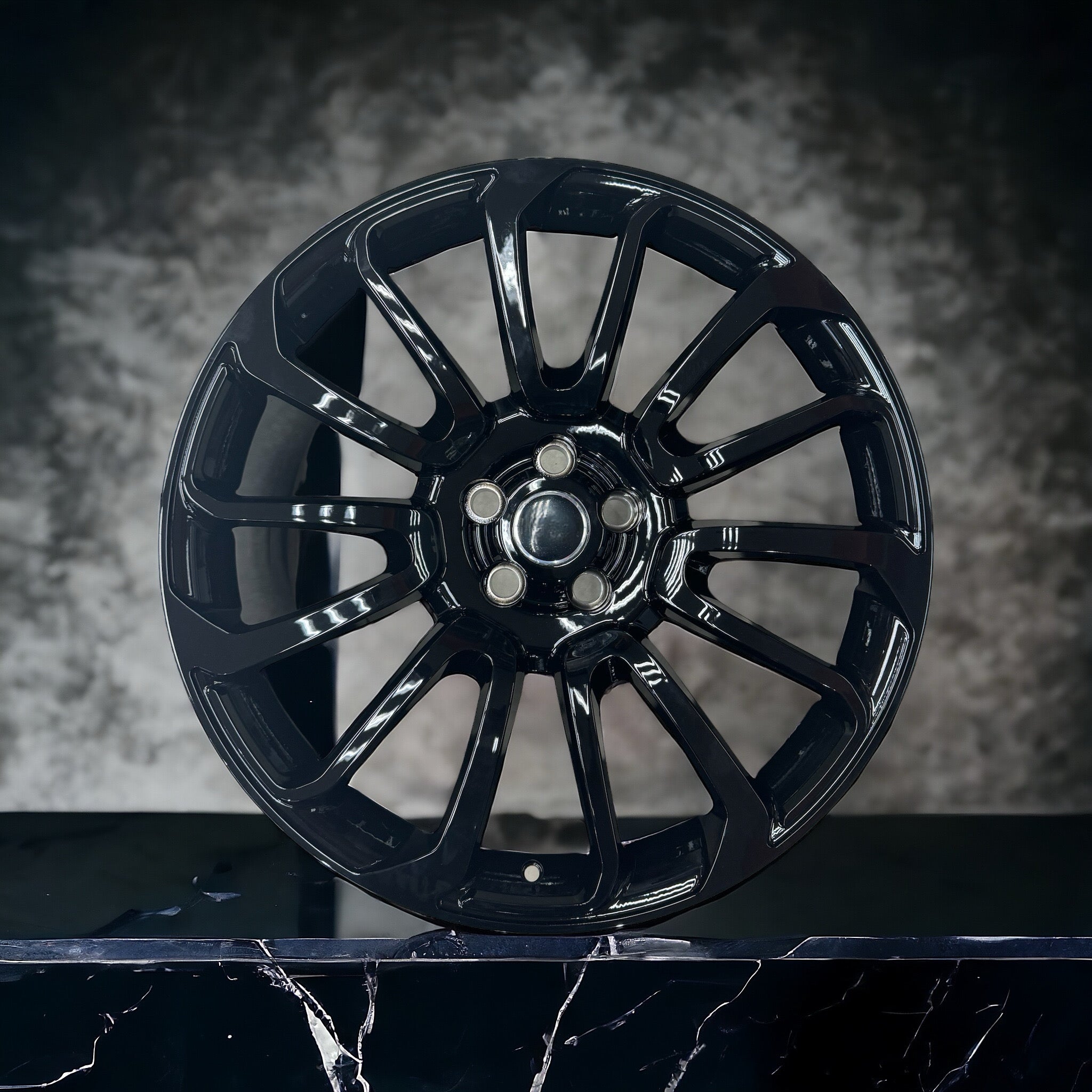 21 ” AS-HJ0002 RANGE ROVER ( FULLY FORGED WHEELS ) GLOSS BLACK arriving DECEMBER