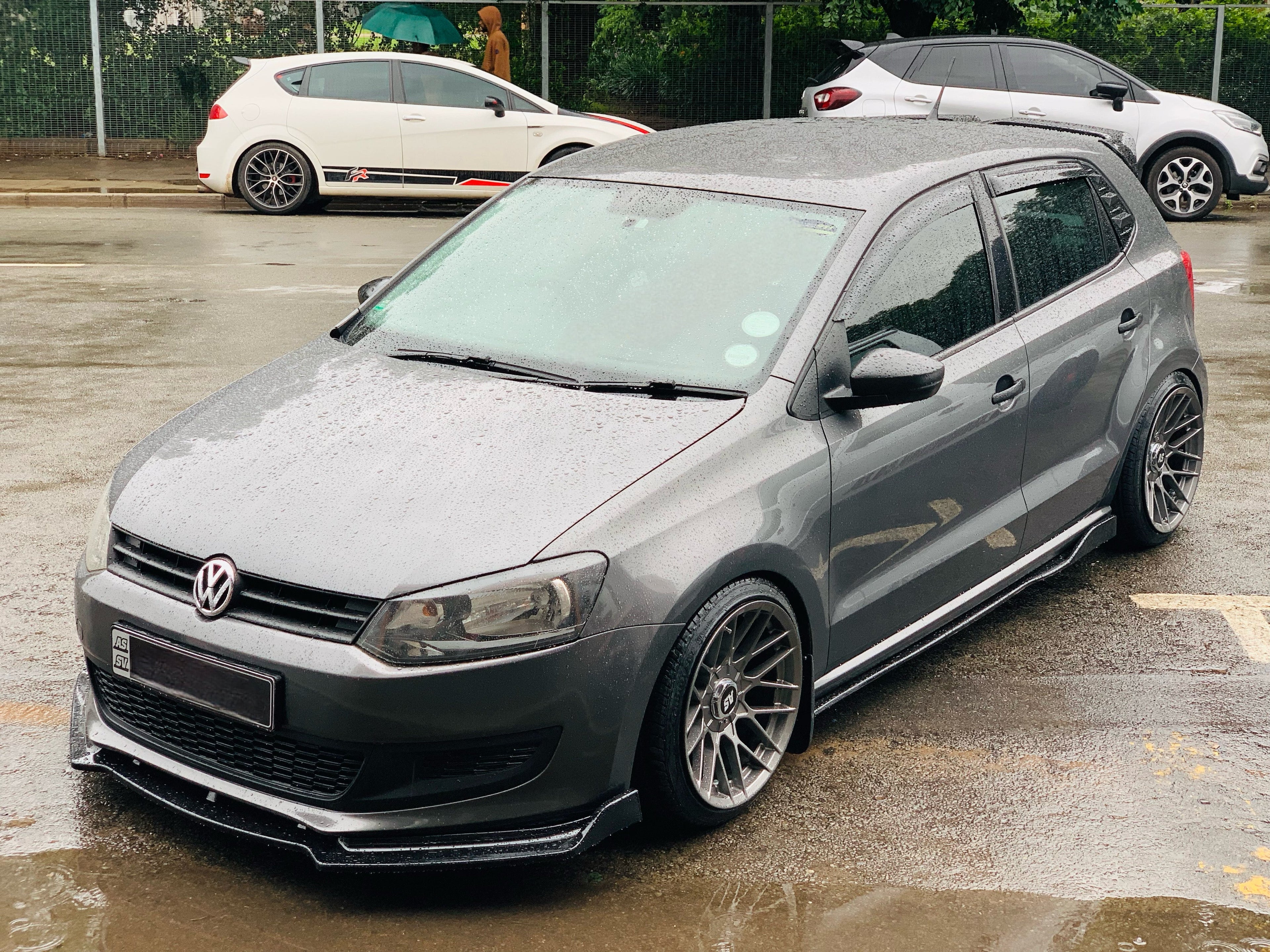 POLO 6 / POLO 7 TSI VIVO 3pce PLASTIC GLOSS BLACK FRONT SPOILER
