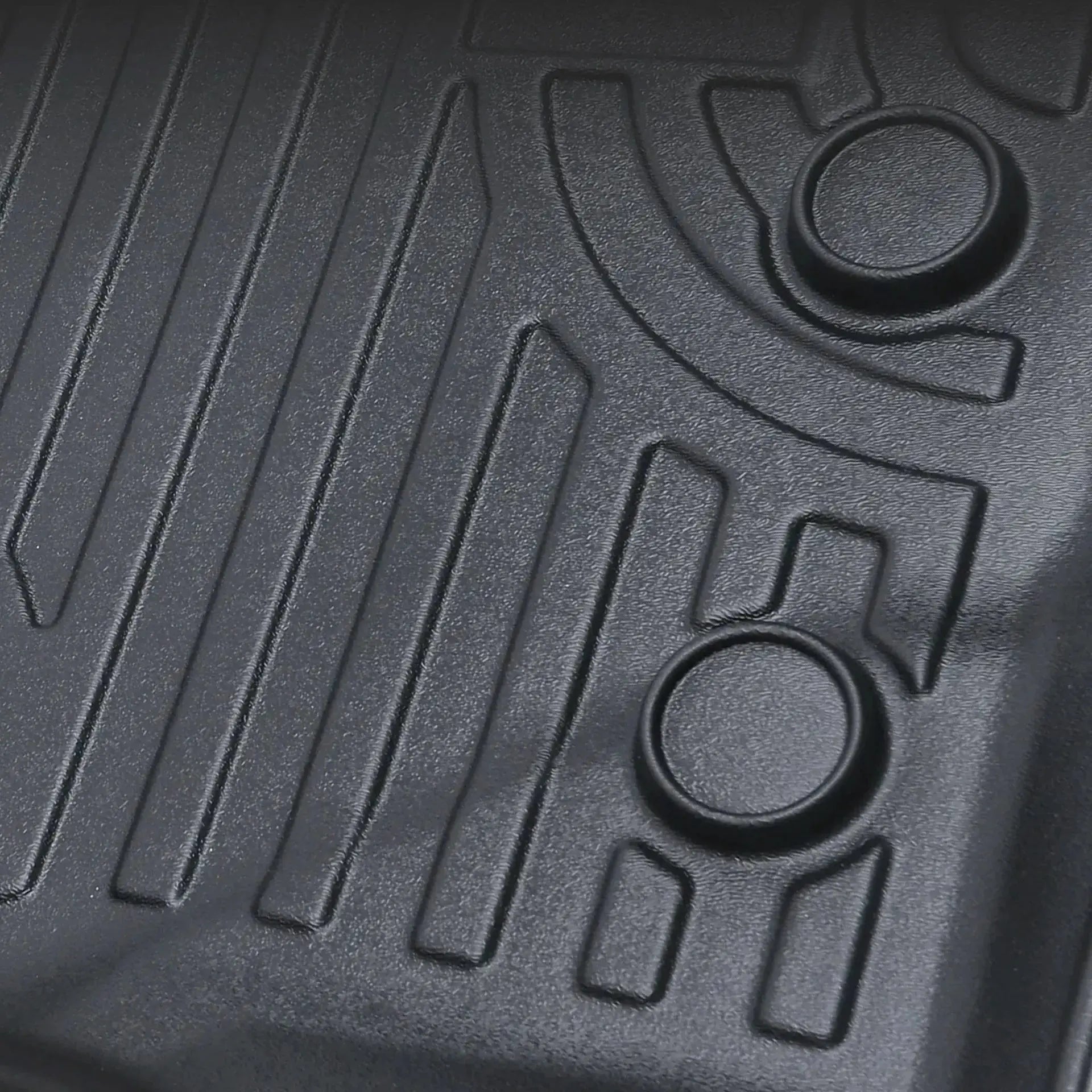 Toyota Hilux (15-On) Double-Cab Moulded TPE Rubber Floor Mats (3-Piece)