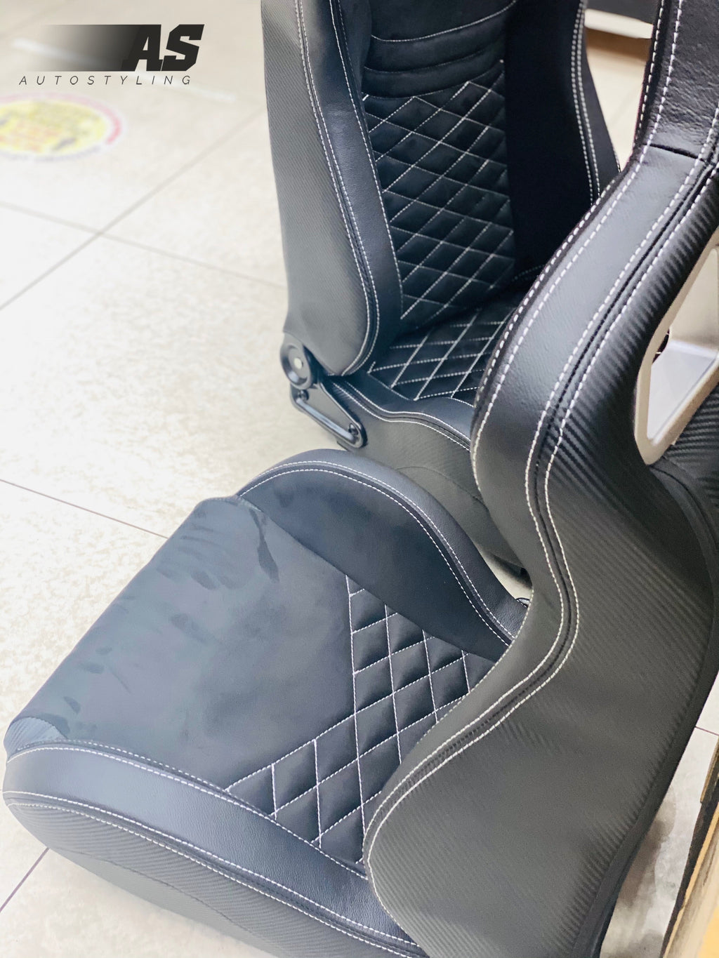AS WINGBACK SEATS (B)