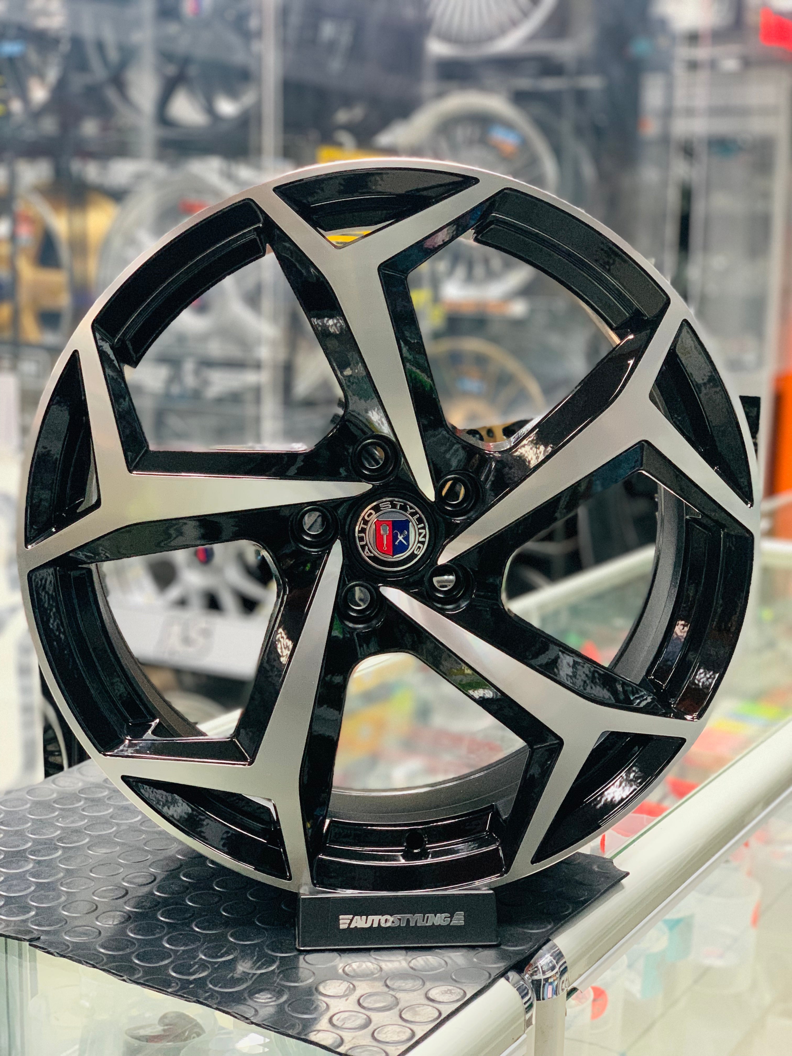 17” POLO8 AW 5/100