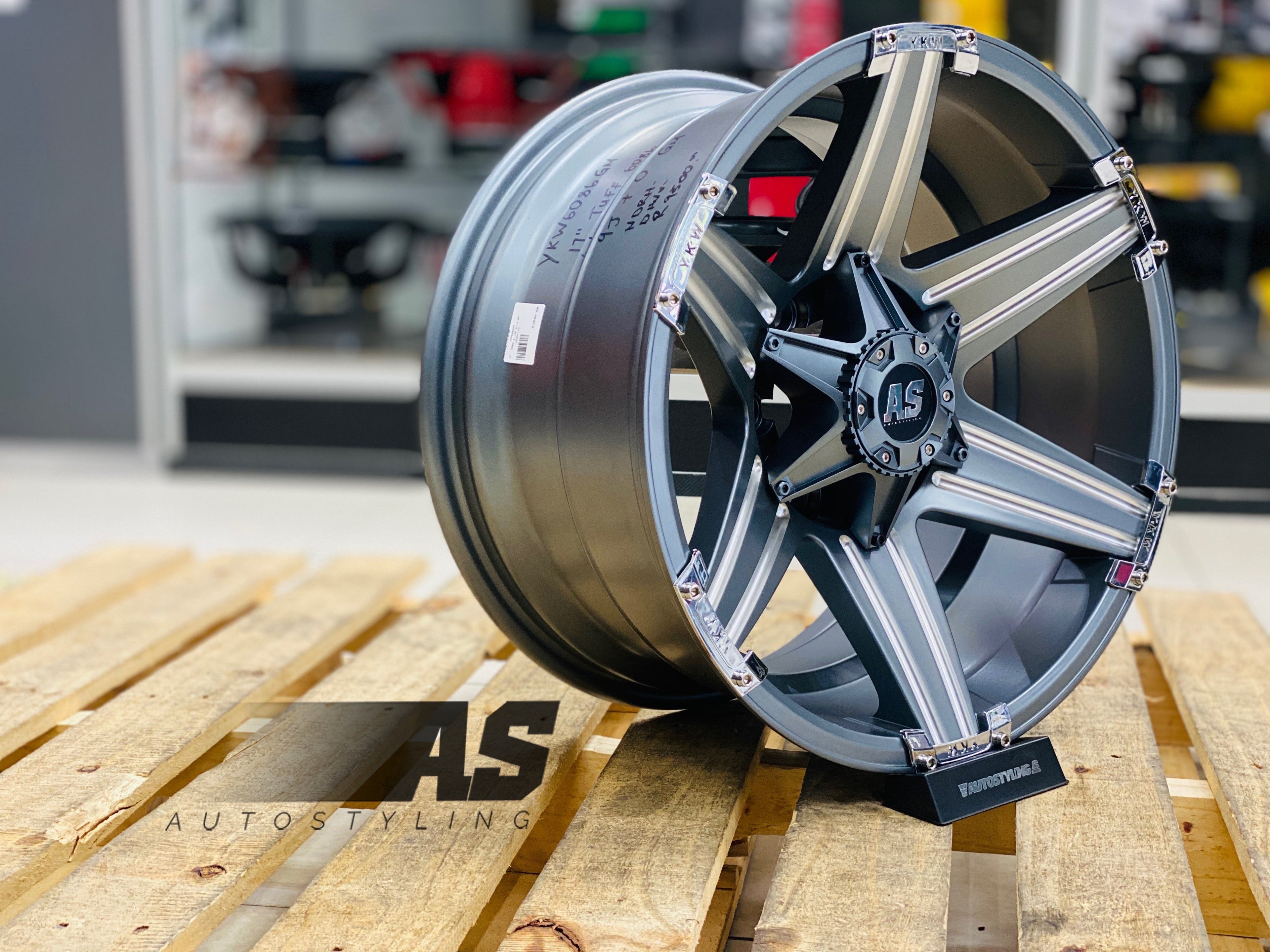 17” BAKKIE 6086 GUNMETAL RIMS 6/139