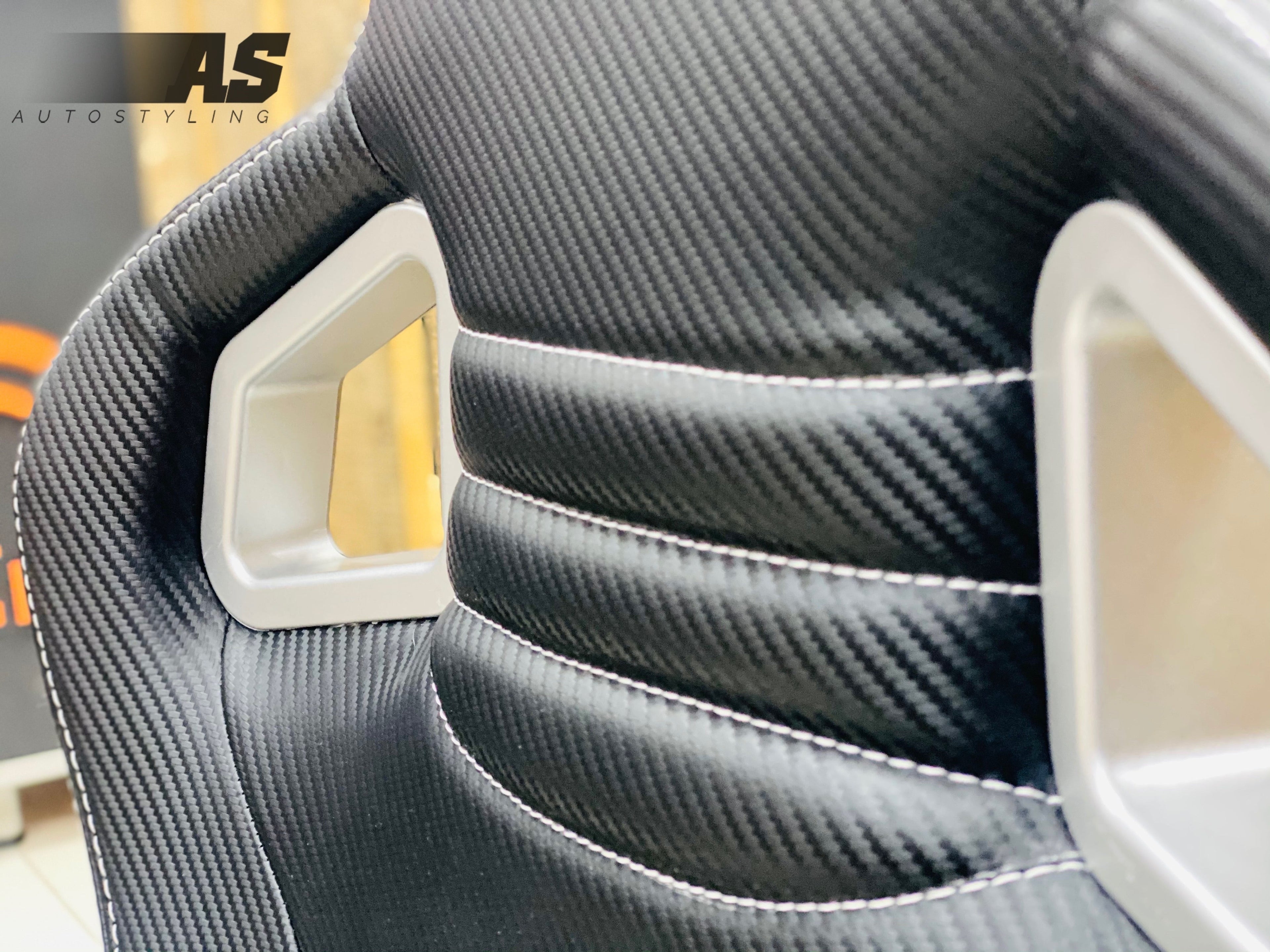 AS WINGBACK SEATS (D) CARBON LOOK